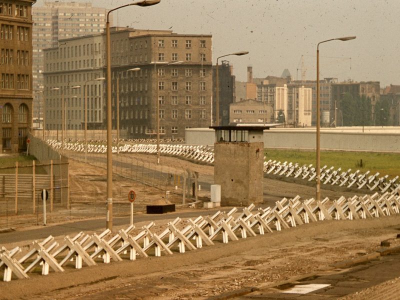 how-long-was-the-berlin-wall