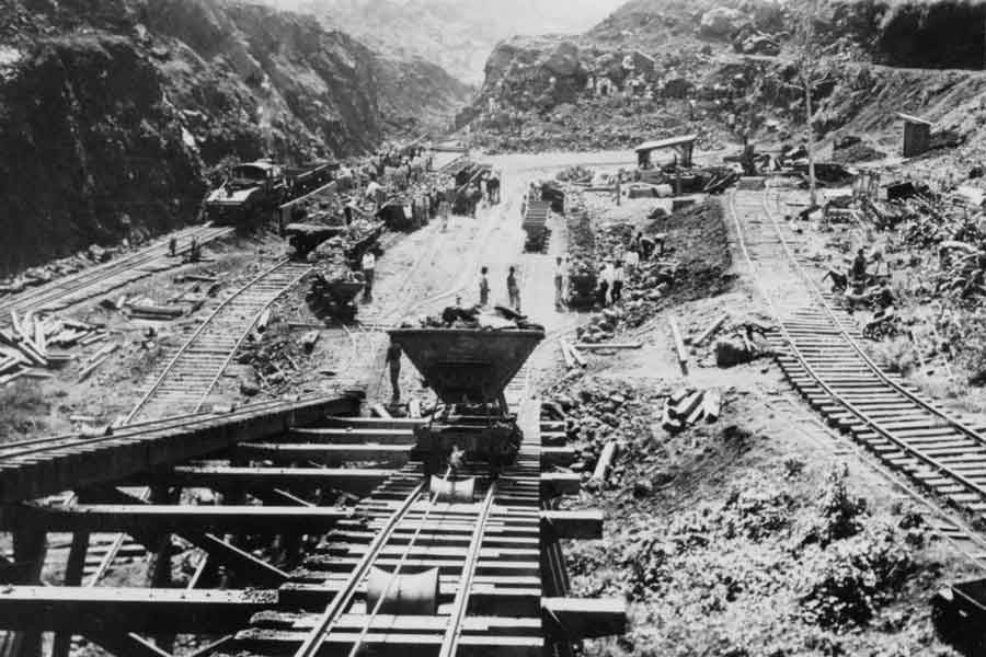 10 wars you didn’t even know of #6 lasted just 38 minutes!! 3-panama_canal_under_construction_1907-web