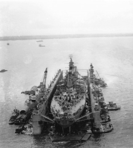 The Gigantic Floating Dry Docks That Could Repair Battleships And ...