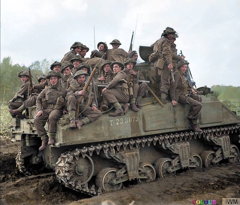 25 Mind Blowing Colourised Images Of Wwii Check Out Lct 325 In Action She Is Now Preserved