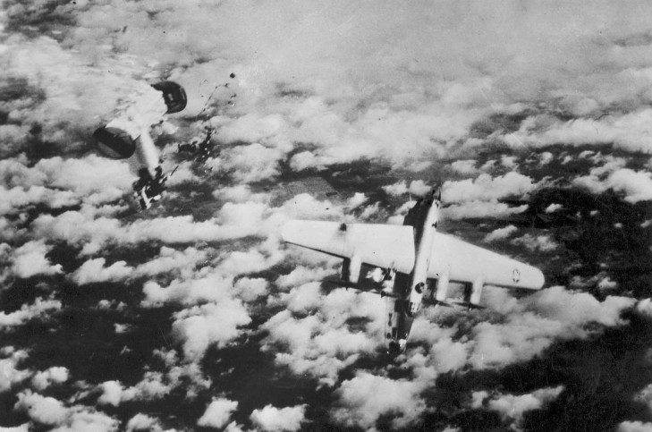 22 Gut Wrenching Images Of Bombers That Didn't Make It Home