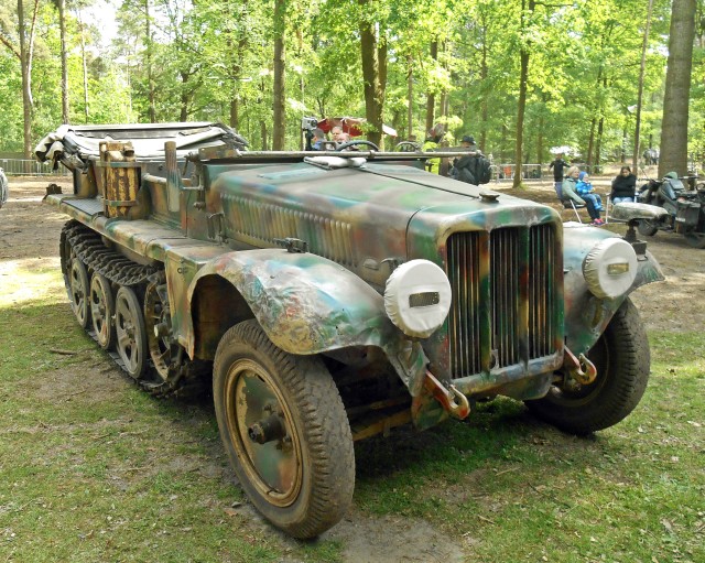 Militracks: The Largest Gathering of German World War II Vehicles