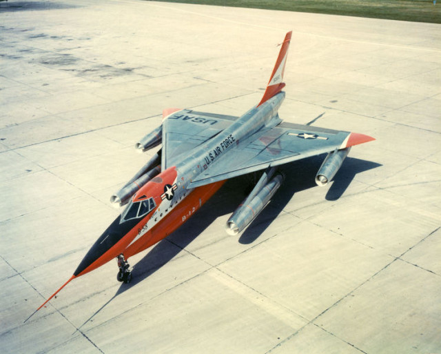 The First Supersonic Jet Bomber: B-58 "Hustler"