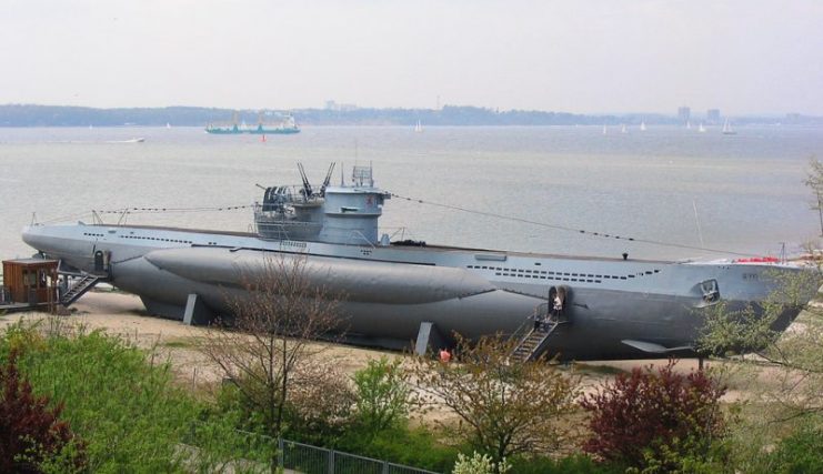 silent-hunters-in-blue-waters-german-u-boats-in-the-caribbean