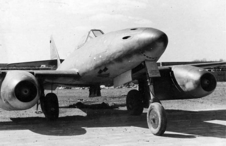 Messerschmitt Me262 - First Operational Jet Fighter -16 Facts and Great ...