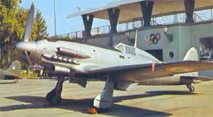 Macchi C. 205 Veltro in service with the postwar Aeronautica Militare, around 1960.Macchi C. 205 Veltro em serviço com o pós-guerra Aeronautica Militare, por volta de 1960.