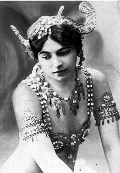 Mata Hari The Naked Truth Of The Ww1 Spy