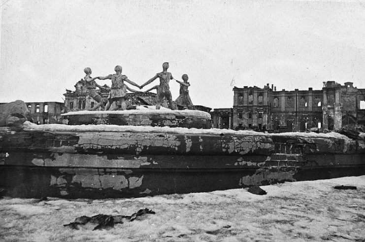 The Battle of Stalingrad in 30 Photos