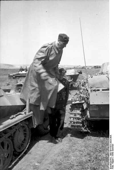 Generalmajor v. Hünersdorff at operation Citadel – By Bundesarchiv – CC BY-SA 3.0