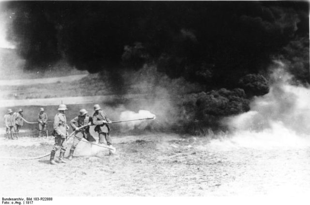 German flamethrowers during the First World War on the Western Front, 1917 [Bundesarchiv, Bild 183-R22888 CC-BY-SA 3.0].