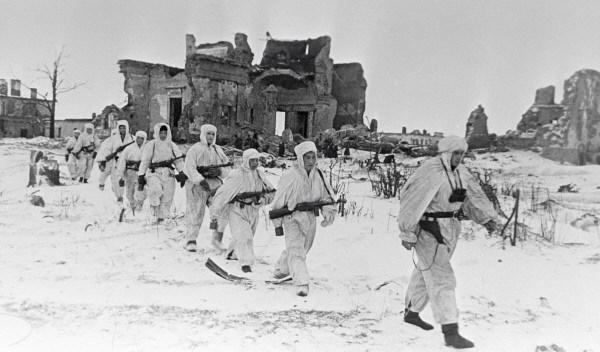 Photographs Of The Leningrad Siege 1941 1944   Soviet Reconnaissance Troops Near Pulkovo Heights On South Of Leningrad March 1942 Ria Novosti Archive Image 62126 Boris Kudoyarov Cc By Sa 30 