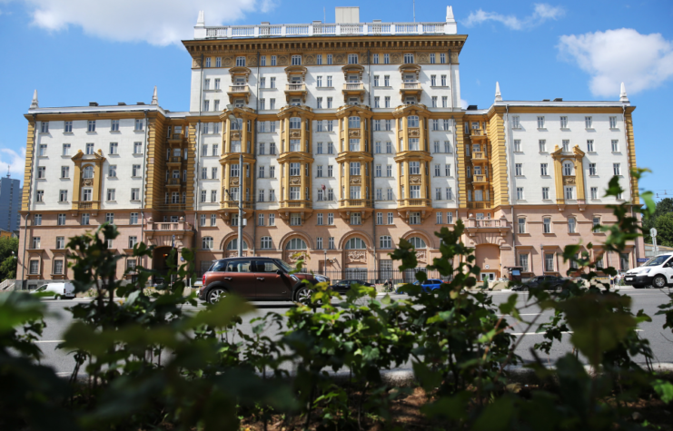 A view of the US Embassy in Russia in Novinsky Boulevard