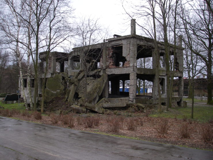 Barrack ruins at Westerplatte. (Photo Credit: Jean & Nathalie/ Flickr)