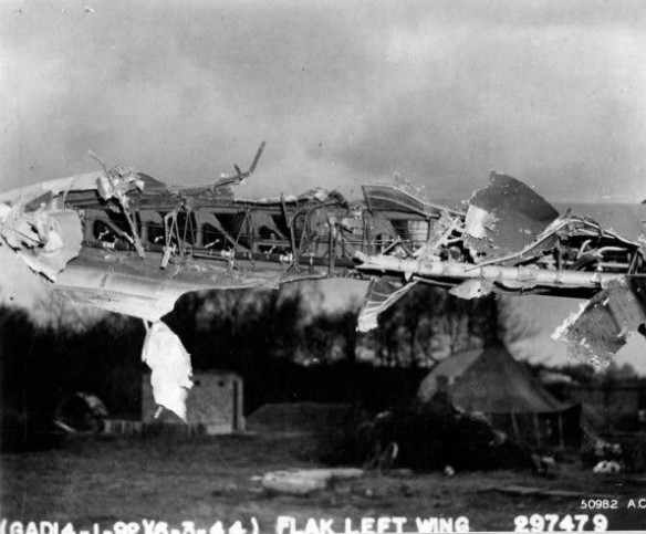 20 Images of Damaged B-17 Bombers That Miraculously Made It Home | War ...