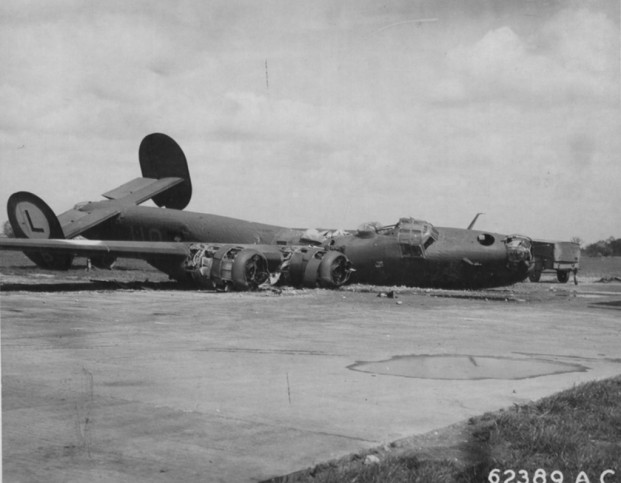 Incredible Pictures Of Damaged B-24 Liberators That Made It Home | War ...