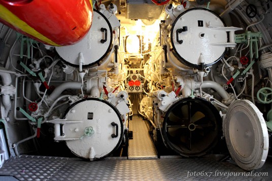 Predators of the Seas: Life Inside a U-Boat - In 41 Images | War ...