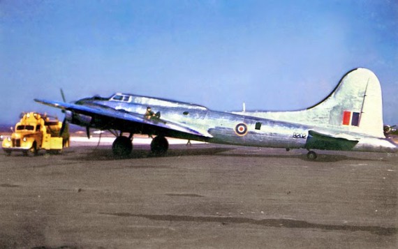 Haven't seen 99% of these before. 34 great colour images of warbirds ...