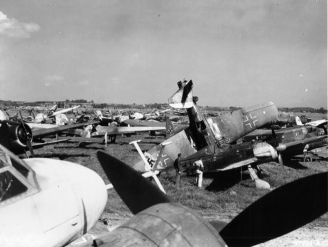 26 sad images of WWII Airplane graveyards & storage sites | War History ...