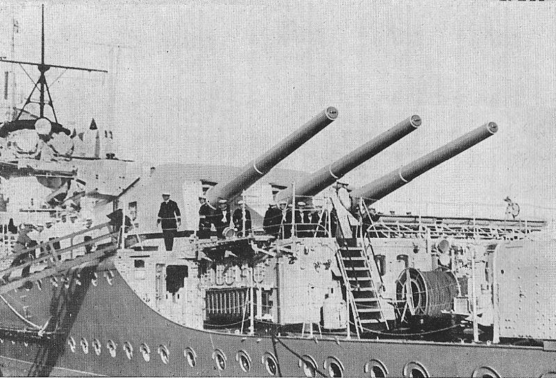 Pictures: Life and Death of the German Heavy Cruiser Admiral Graf Spee ...