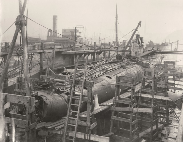 AMAZING IMAGES: The sinking and raising of U-Boat 110 - rare glimpse ...