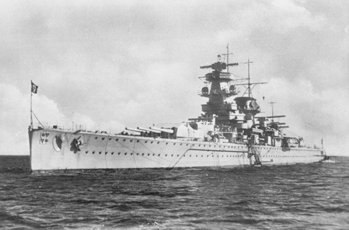 Pictures: Life and Death of the German Heavy Cruiser Admiral Graf Spee ...