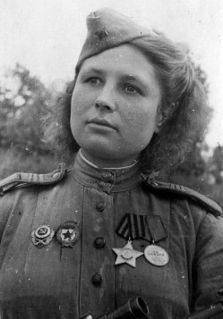 Fearless and Deadly - The Dedicated Young Women Who Fought For Russia ...