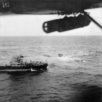 U-570 In the WW2 Battle of the Atlantic - The Only Submarine To Ever Be ...