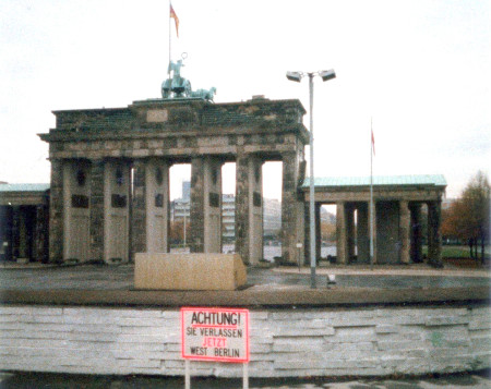 The Berlin Wall, Haunting Pictures Of A Divided City | War History Online