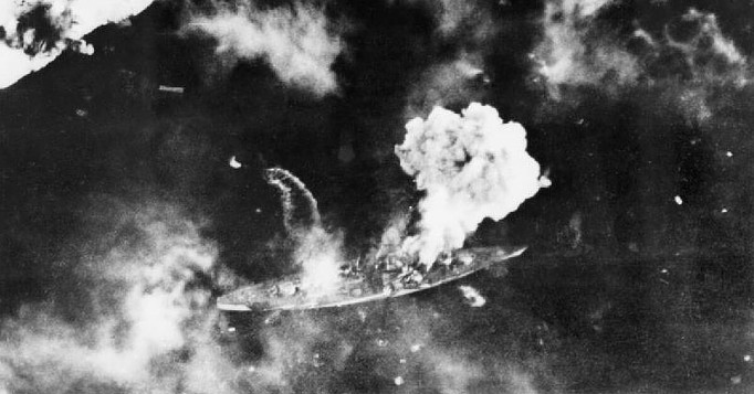 Sinking the Tirpitz, Sister to the Bismarck and the Heaviest European ...