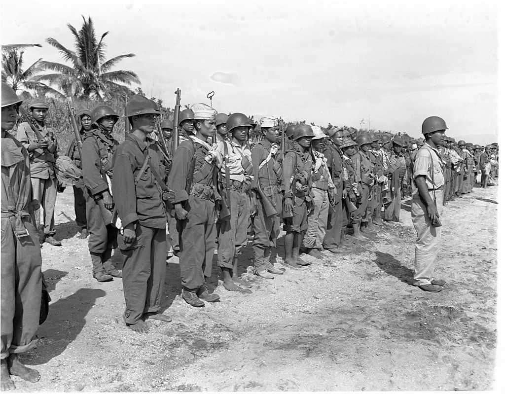 Fighting Filipinos: Philippine Resistance Against the Japanese ...