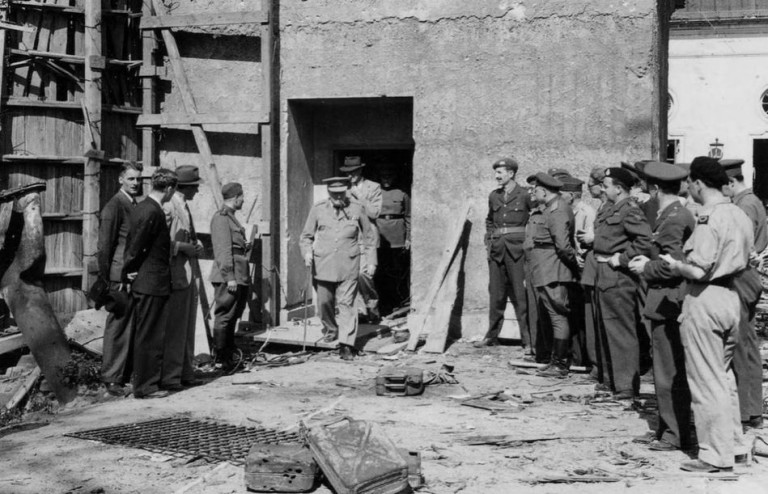 The Fuhrerbunker in Berlin - Amazing photo's of the bunkers