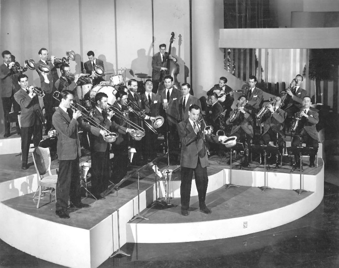 The Disappearance of Glenn Miller, the Famous Swing Player Who Joined ...