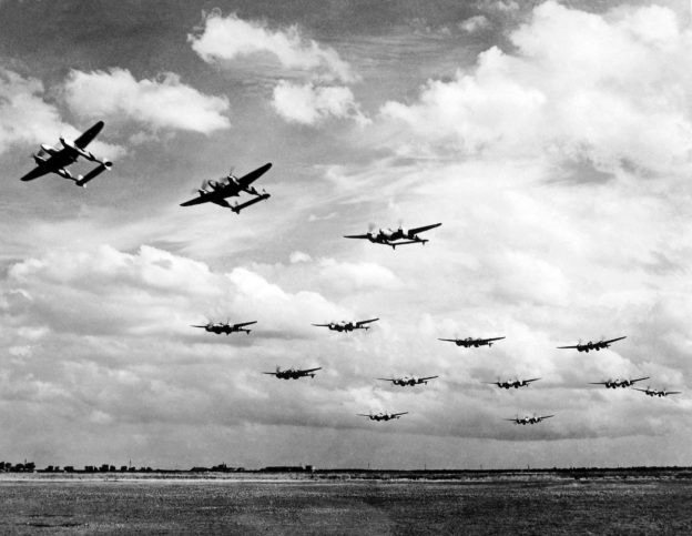 The Exploits of the Fifteenth Air Force In 13 Stunning pictures! | War ...