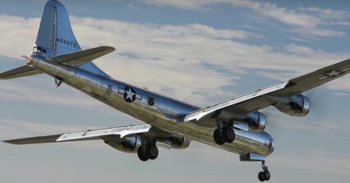 Reconditioned American B-29 Bomber 'Doc' Makes A Full One-Hour Test ...