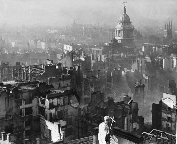 When London Burned - Extraordinary Stories From The Blitz In WW2 | War ...