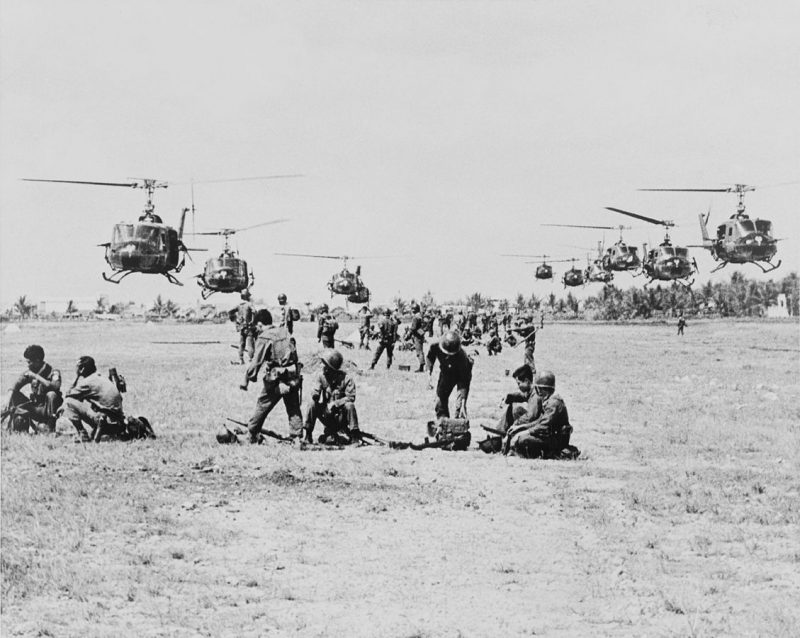 The 'Huey' - Legendary Workhorse Of Vietnam War In 30 Pictures | War ...