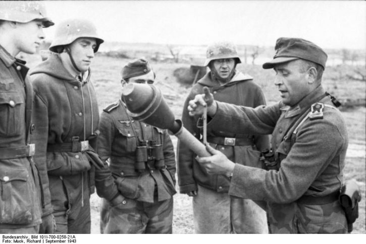 Armored Fist of Germany - Photos and Video of the Panzerfaust Anti-Tank ...