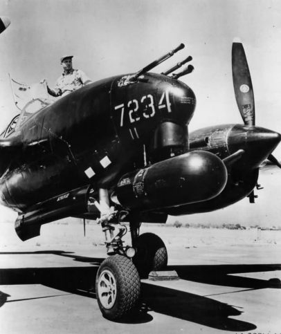 Lightning: The Unusual Lockheed P-38 Fighter with 30 Photos | War ...