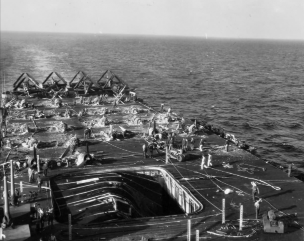 Kamikaze Survivor: USS Bunker Hill CV-17 In 30 Photos | War History Online