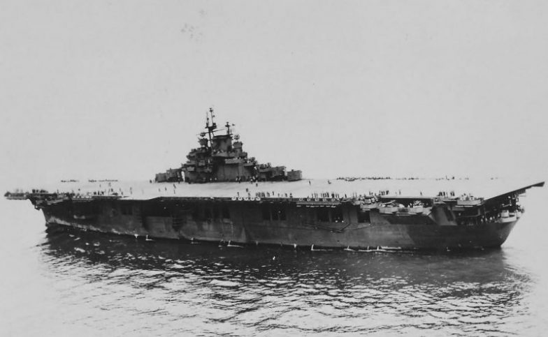 Kamikaze Survivor: USS Bunker Hill CV-17 in 30 Photos | War History Online