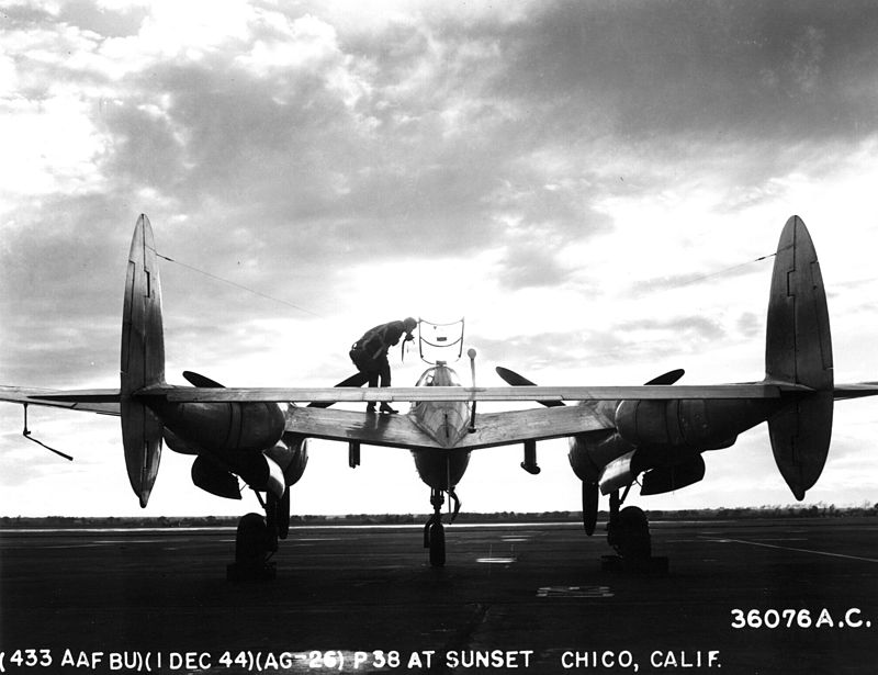 Lightning: The Unusual Lockheed P-38 Fighter with 30 Photos | War ...