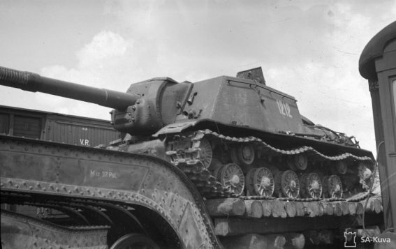 The Destroyer Of Beasts: Isu-152 Self-propelled Artillery 