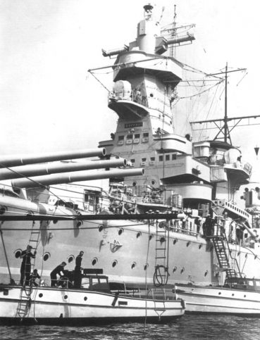 The Hunt For The Pride Of The German Navy - Admiral Graf Spee | War ...