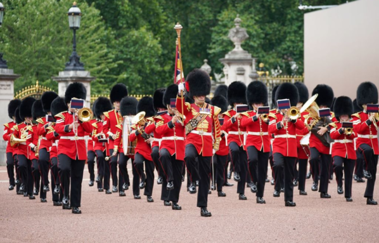 The Changing of the Guard Has a Centuries-Old History | War History Online