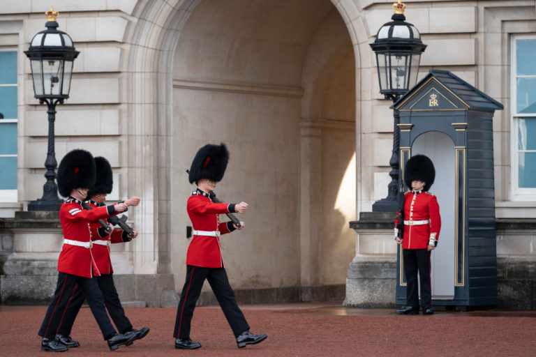 The Changing Of The Guard Has A Centuries-Old History | War History Online