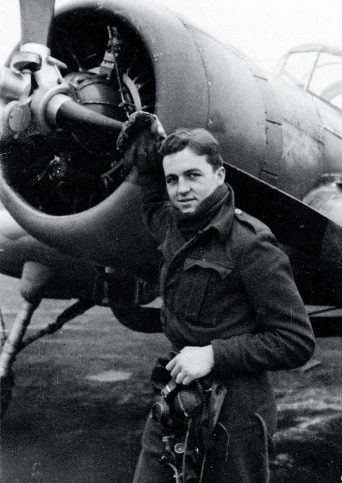100 Missions With the 308 Squadron, Last Surviving Polish Pilot of WWII ...