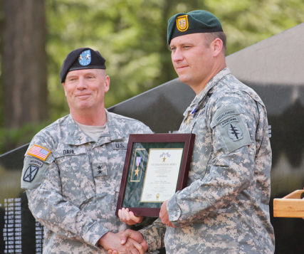 Master Sergeant Earl Plumlee Awarded Medal of Honor for Actions in ...