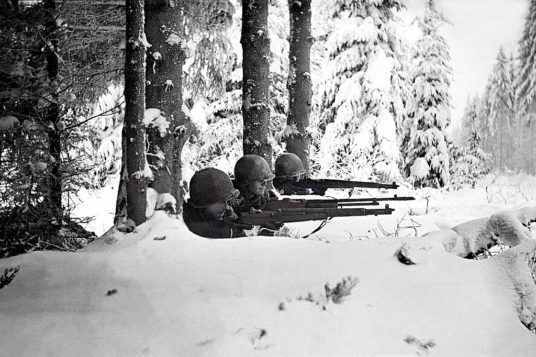 Lyle Bouck's 22-Man Unit Held Off Hundreds of Germans During the Battle ...