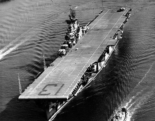 The USS Franklin was the Most Damaged Aircraft Carrier to Survive WWII ...