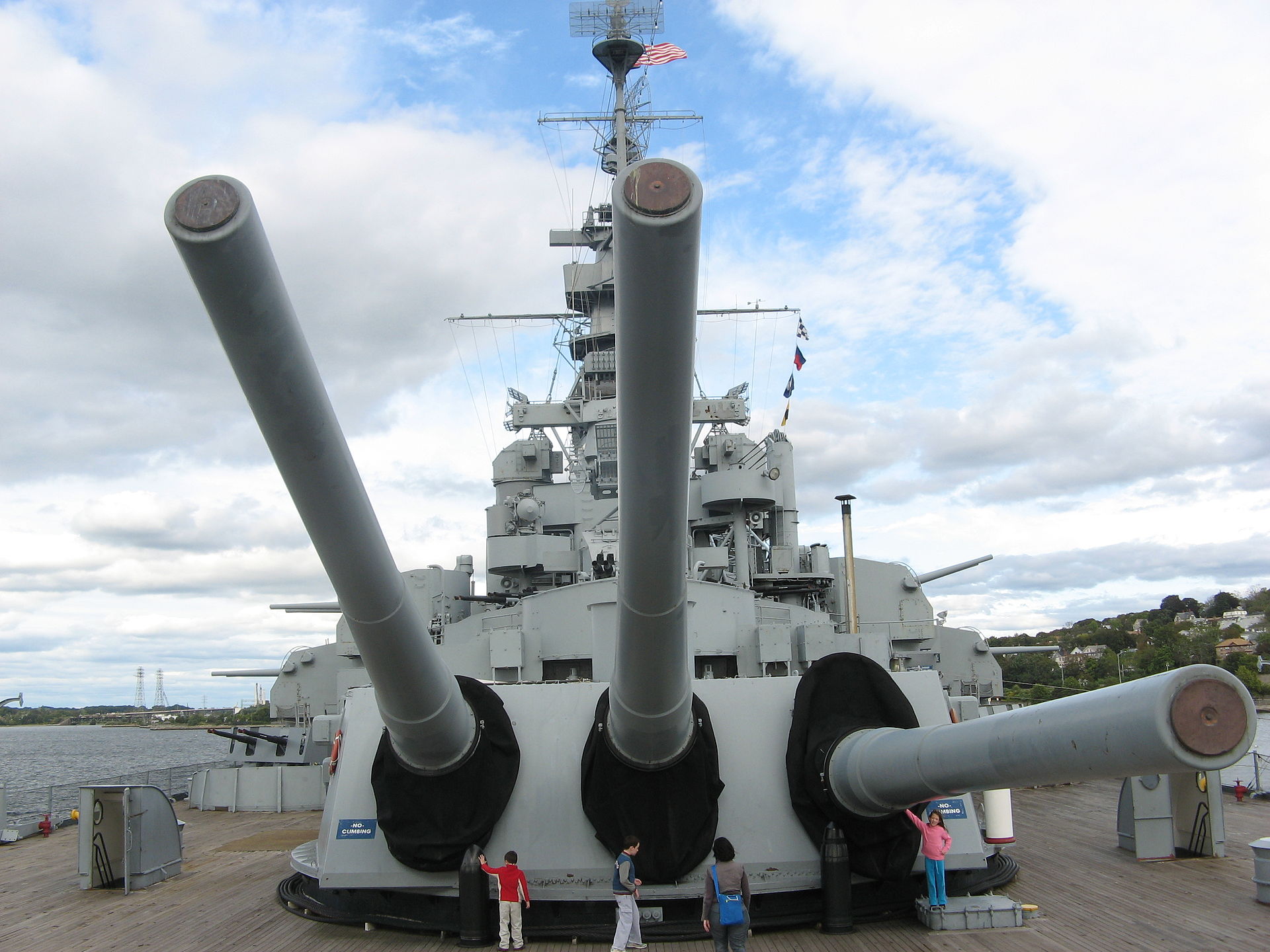 USS Massachusetts (BB-59): The Battleship That Fired The Last Shot Of ...